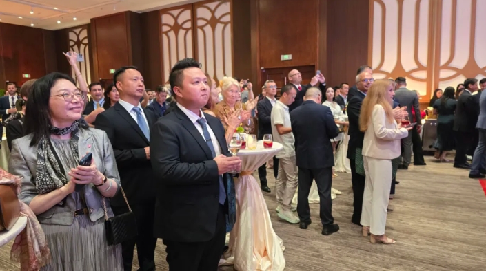 共赴中葡情谊之约！欧博宁翔副董事长一行应邀出席葡萄牙国庆招待会